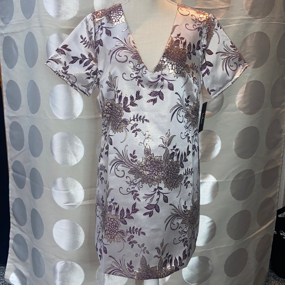 Lulu’s Floral Short Sleeve Lavendar/Metallic Dress